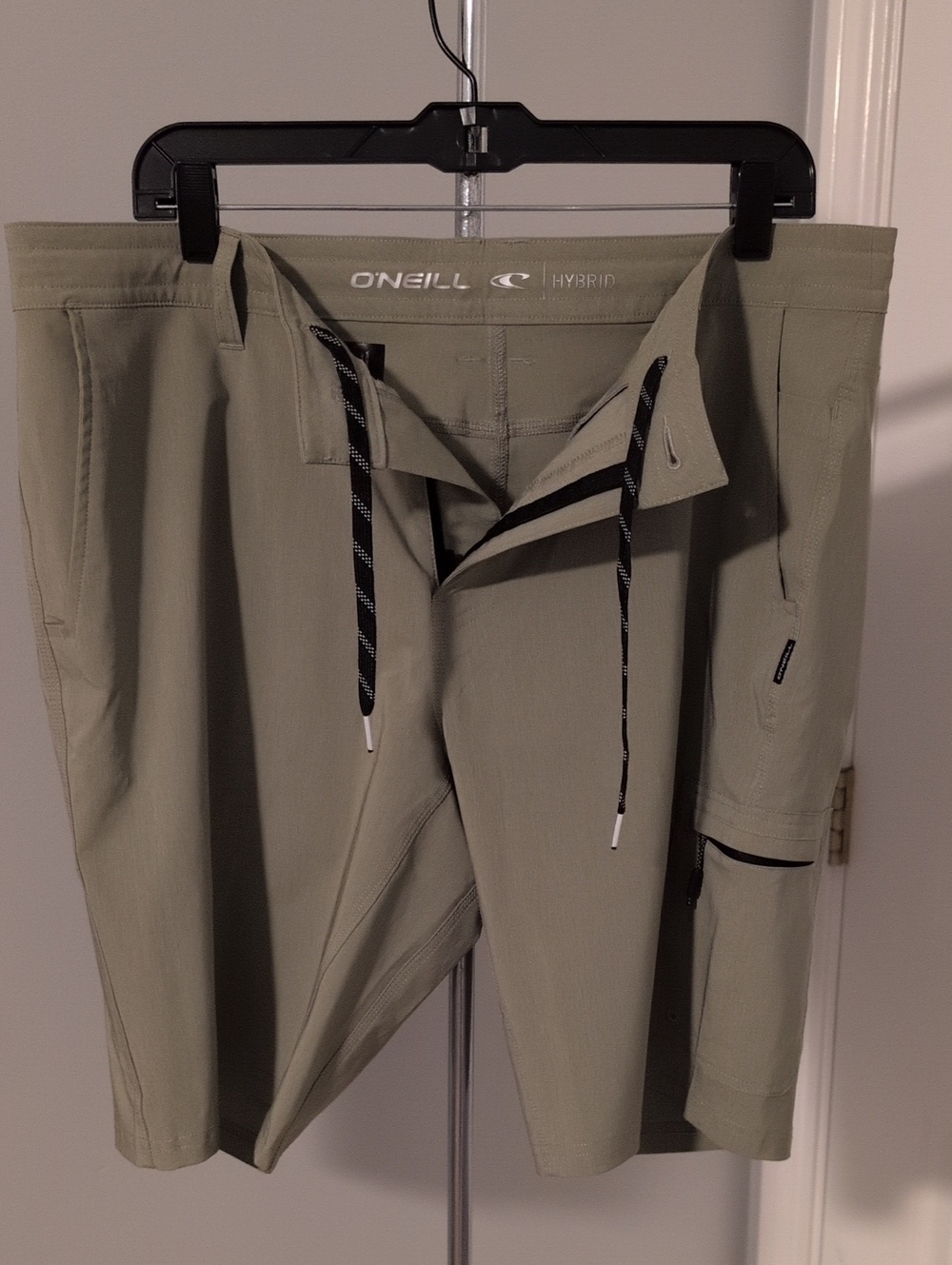 O'Neill Men's Olive Green Cargo Hybrid Shorts